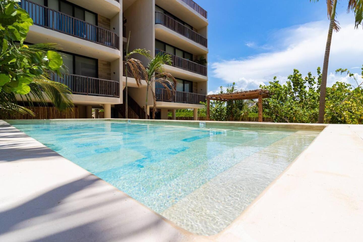 Pool View Loft Steps From The Ocean In Punta Cocos - C101 Hotell Holbox  Eksteriør bilde