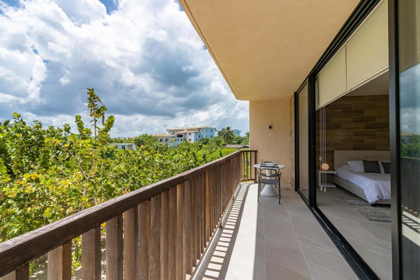 Pool View Loft Steps From The Ocean In Punta Cocos - C101 Hotell Holbox  Eksteriør bilde