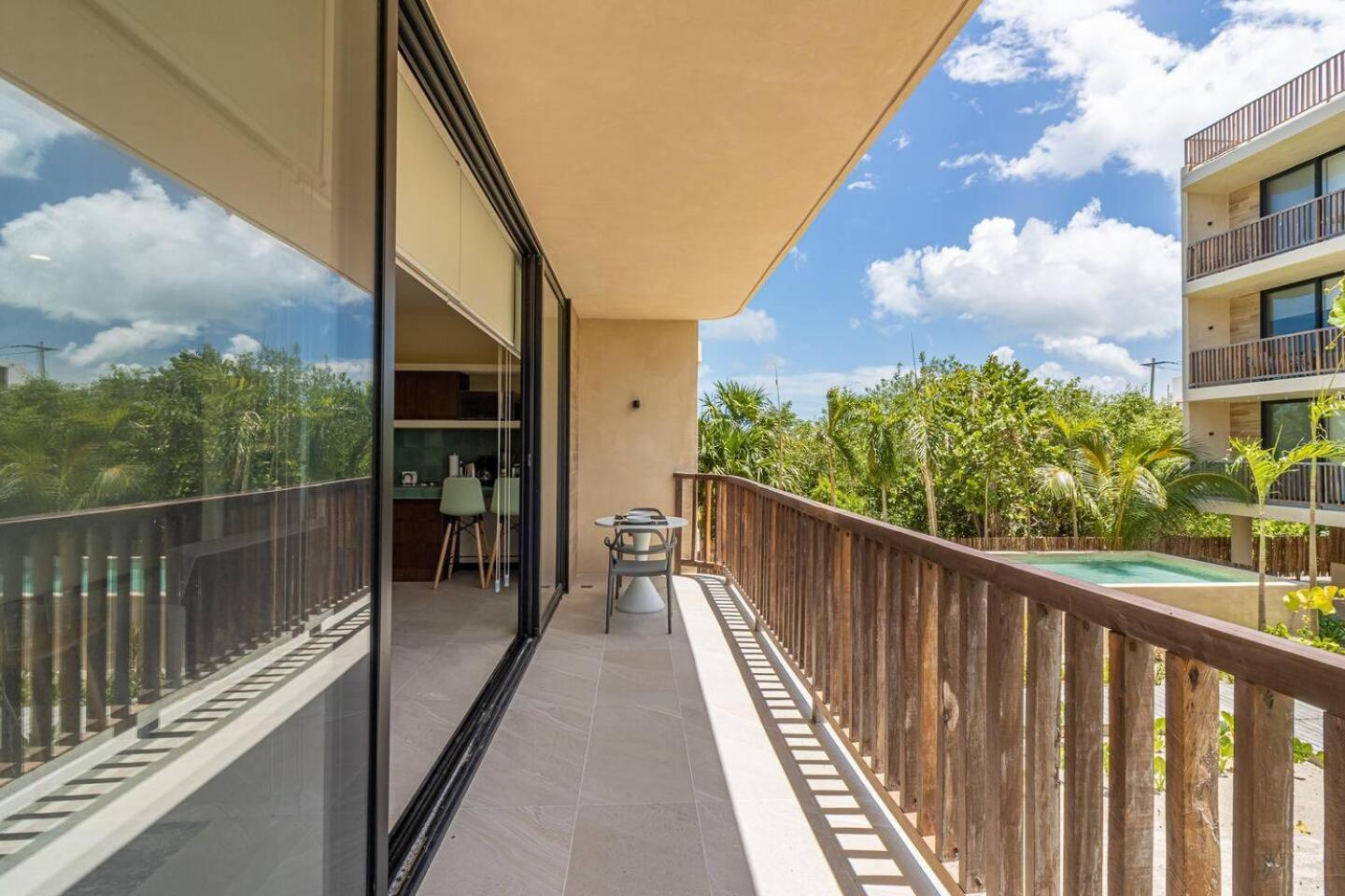 Pool View Loft Steps From The Ocean In Punta Cocos - C101 Hotell Holbox  Eksteriør bilde