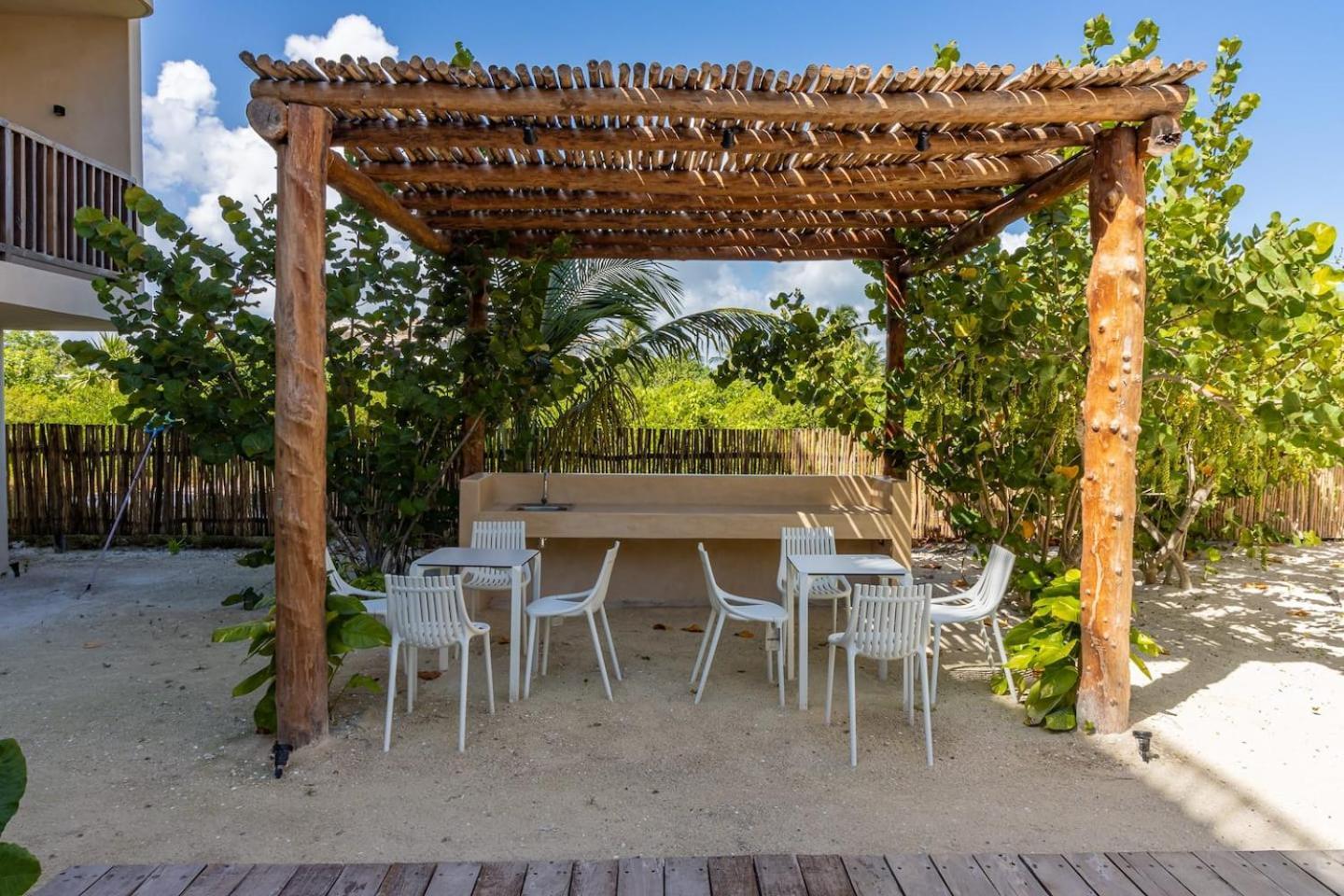 Pool View Loft Steps From The Ocean In Punta Cocos - C101 Hotell Holbox  Eksteriør bilde